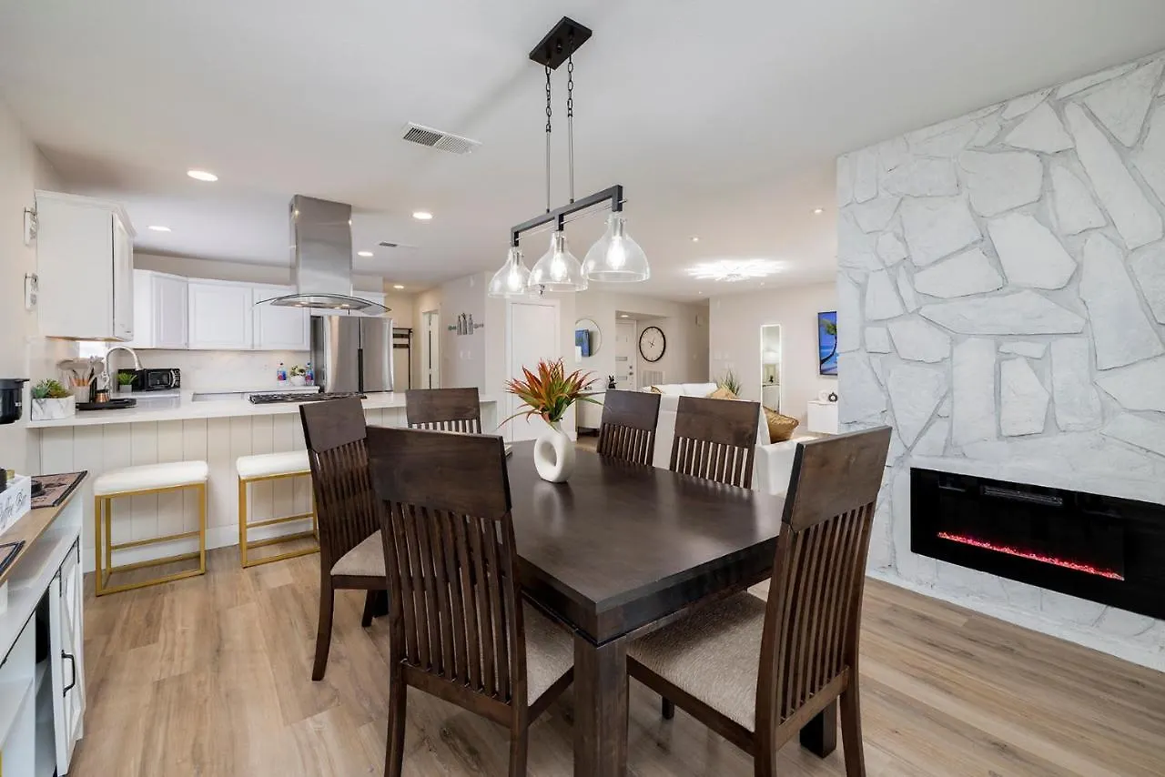 Single Story Minutes From Summerlin With Rv Parking & Dog Friendly Las Vegas