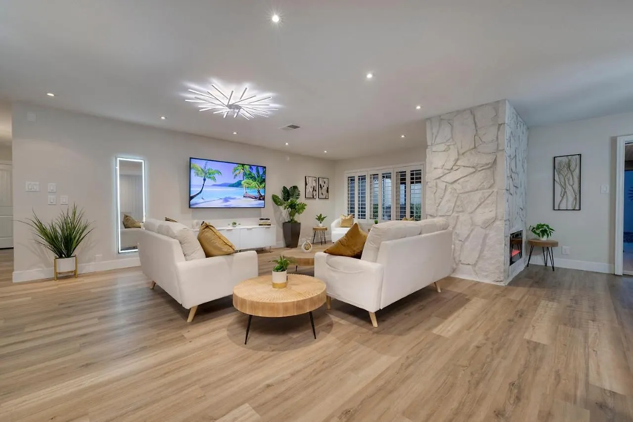 Single Story Minutes From Summerlin With Rv Parking & Dog Friendly Las Vegas