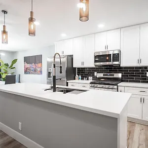 Holiday home Luxury Retreat The Vegas Edition, Las Vegas
